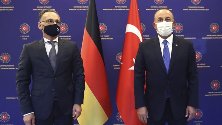 Bild: Πρόσκληση Μάας σε Τσαβούσογλου για τη Σύνοδο του Βερολίνου