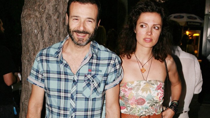 Θανάσης Ευθυμιάδης: Φωτογραφίζει ολόγυμνη τη σύζυγό του, Άννα Δημητρίεβιτς