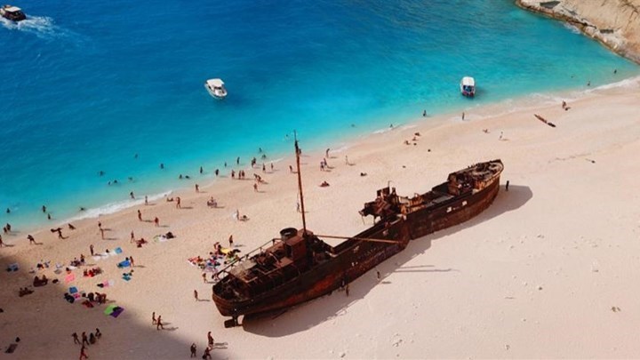 Κορονοϊός: Έως και 30 Βρετανοί μπορεί να μολύνθηκαν έπειτα από διακοπές στη Ζάκυνθο