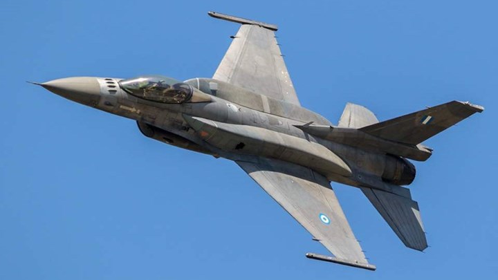 Ελληνικά F-16 συνόδευσαν αμερικανικό βομβαρδιστικό σε πτήση εντός FIR Αθηνών και Σκοπίων