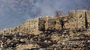 Στις Μυκήνες η Λίνα Μενδώνη: Η ζημιά στον Αρχαιολογικό Χώρο ήταν η λιγότερη δυνατή – ΒΙΝΤΕΟ