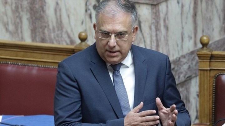 Θεοδωρικάκος: Δωρεάν οι μάσκες και στα ιδιωτικά σχολεία