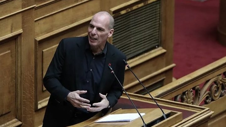 Βαρουφάκης: Η δεξιά δεν αλλάζει – Δεν είστε  φιλελεύθερος κ. Μητσοτάκη – ΒΙΝΤΕΟ
