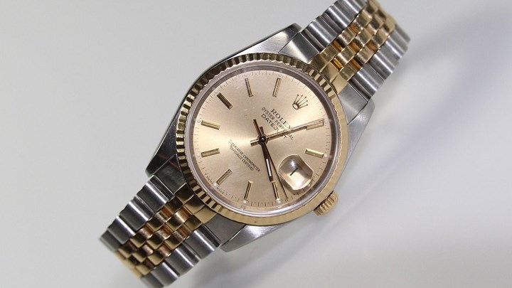 Μύκονος: Στη Νάπολη Βρέθηκε το Rolex που έκλεψαν οι «μαφιόζοι ρολογάδες» – ΒΙΝΤΕΟ