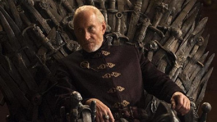 Charles Dance: Η μυστηριώδης γυναίκα στο πλευρό του ηθοποιού του Game of Thrones και οι… viral κοιλιακοί