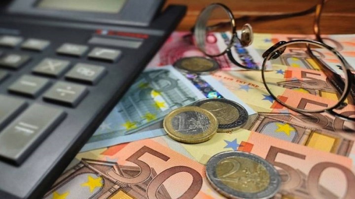 Προκαταβολή φόρου: Τη μονιμοποίηση της μείωσης εξετάζουν στο υπουργείο Οικονομικών
