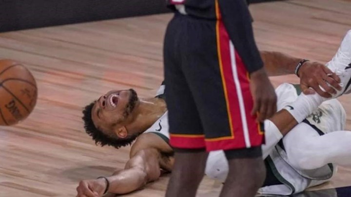 Συγκλονιστικός Αντετοκούνμπο – Ήθελε να δέσει το πόδι του και να μπει να παίξει – ΒΙΝΤΕΟ