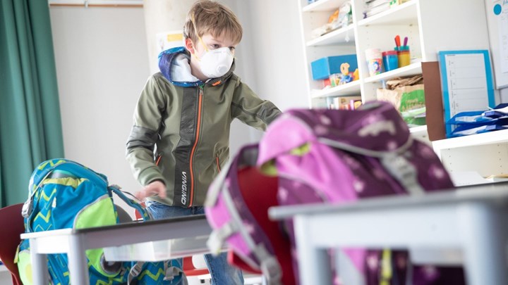 Κορονοϊός: Τι προτείνουν Αμερικανοί επιστήμονες για το ασφαλέστερο άνοιγμα των σχολείων