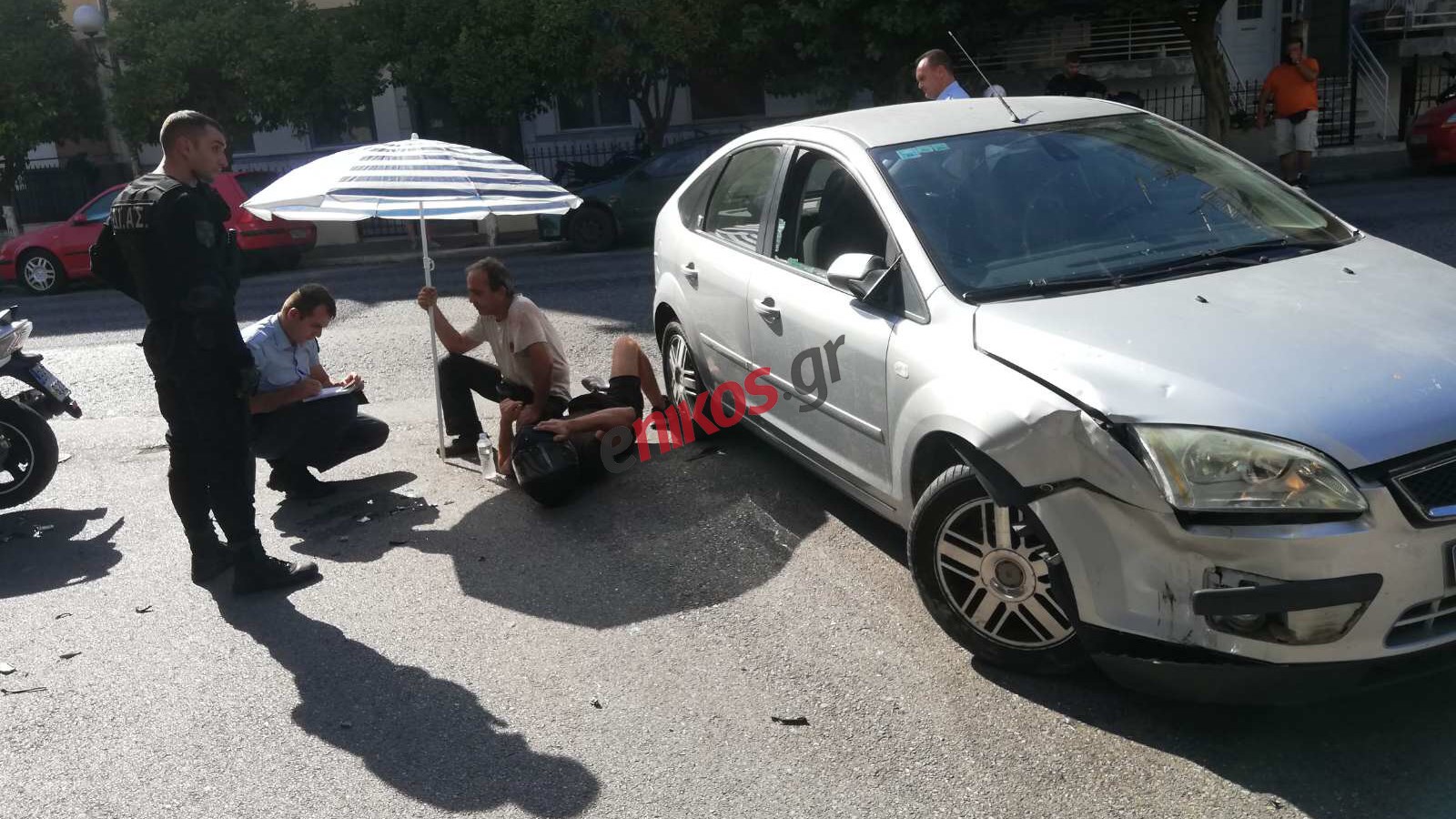 Τροχαίο Ι.Χ. με μηχανή στη Νίκαια – ΦΩΤΟ αναγνώστη