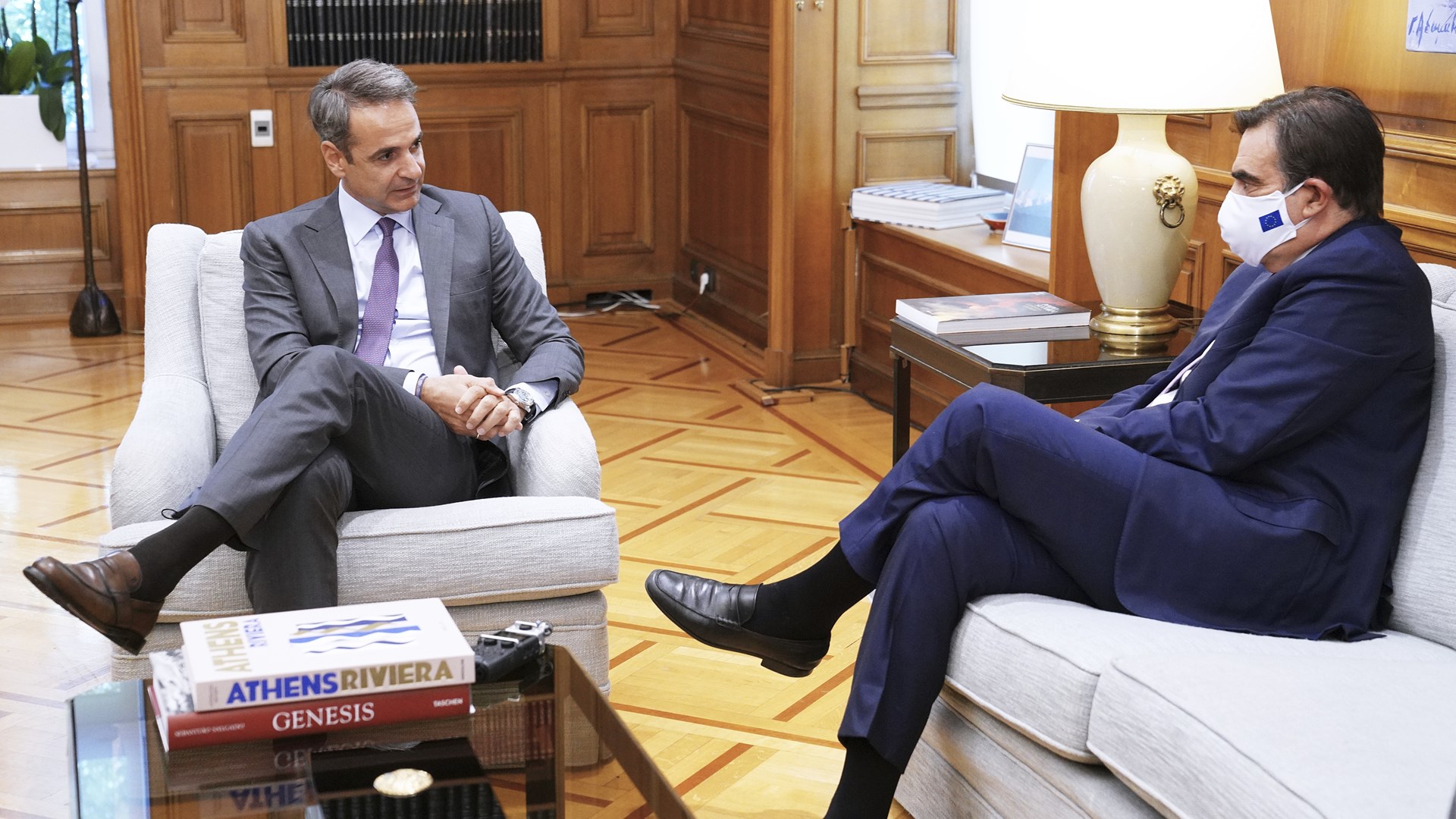 Όλα όσα συζήτησαν Μητσοτάκης και Σχοινάς για τη μετανάστευση και το άσυλο – ΒΙΝΤΕΟ