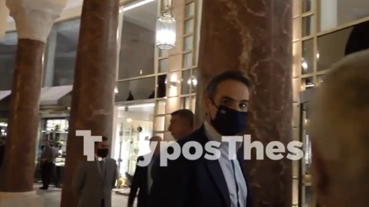 Θεσσαλονίκη: Παρατήρηση Μητσοτάκη σε δημοσιογράφους που δεν φορούσαν μάσκα