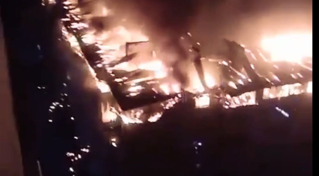 Ρωσία: Τεράστια πυρκαγιά σε πολυκατοικία στο Κρασνοντάρ – ΒΙΝΤΕΟ