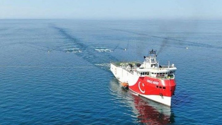 Yeni Safak: «Νατοϊκό διάλειμμα» για το Ορούτς Ρέις