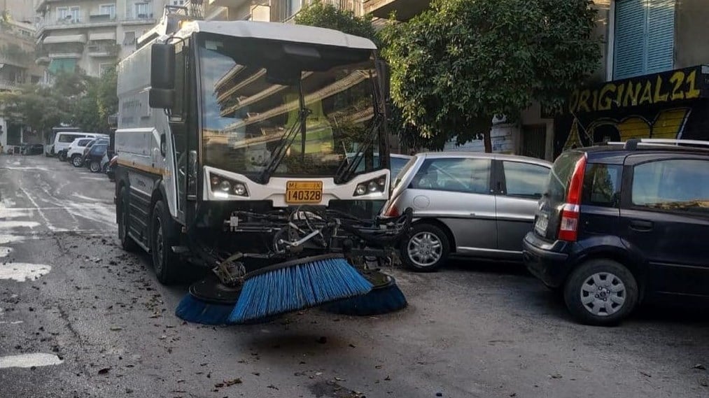 Δήμος Αθηναίων: Κυριακή καθαριότητας και απολύμανσης στα Εξάρχεια – ΦΩΤΟ