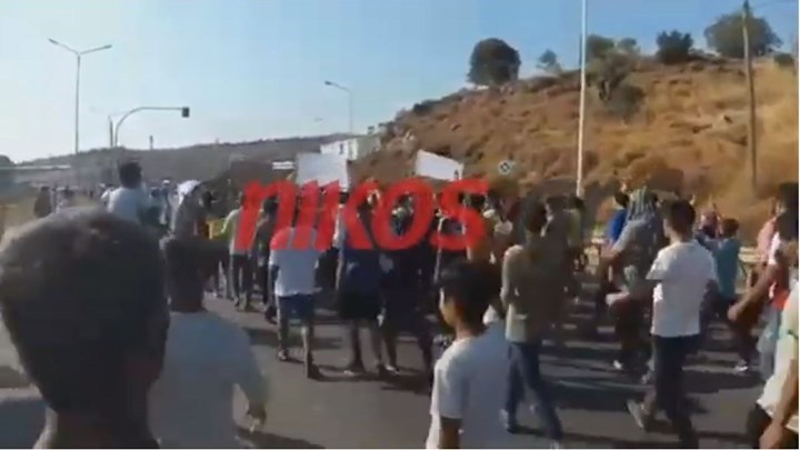 Λέσβος: Απολύθηκε εθνοφύλακας για ανάρτησή του εναντίον προσφύγων