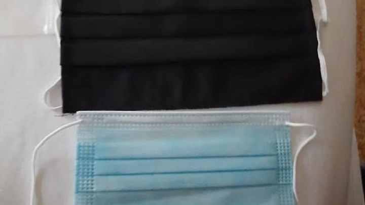 Σχολεία: Τι απαντά η Γενική Γραμματεία Δημόσιας Υγείας για το μέγεθος των μασκών