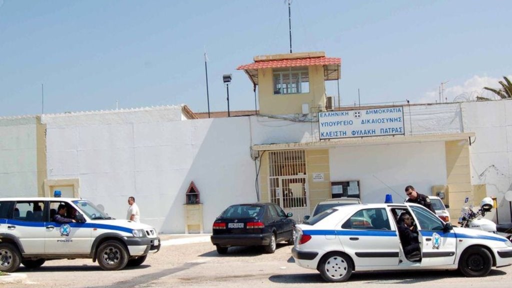 Πάτρα:Έφοδος στις φυλακές Αγίου Στεφάνου – Βρήκαν μέχρι και… αποστακτήριο τσίπουρου