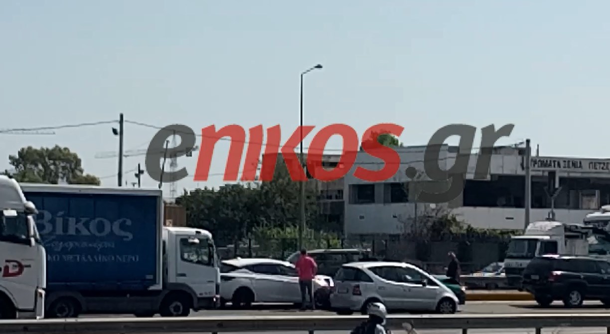 Καραμπόλα τεσσάρων αυτοκινήτων στον Κηφισό – BINTEO αναγνώστη