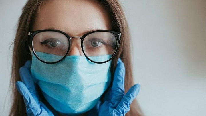 Προστατεύουν τα γυαλιά από τον κορονοϊό; – Τι έδειξε νέα μελέτη