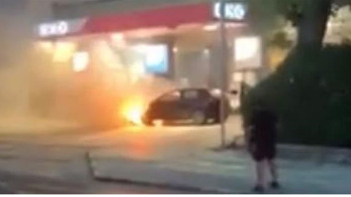 Πανικός στη Λεωφόρο Ποσειδώνος: Φλεγόμενο αυτοκίνητο σε βενζινάδικο της παραλιακής – ΒΙΝΤΕΟ