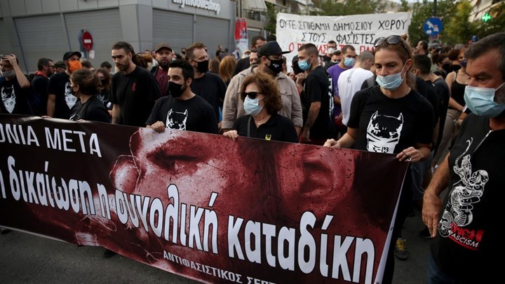 Παύλος Φύσσας: Σε εξέλιξη αντιφασιστική πορεία στο Κερατσίνι – ΒΙΝΤΕΟ αναγνώστη