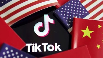 Τέλος τα TikTok και WeChat στις ΗΠΑ – Απαγορεύει το “κατέβασμα” τους ο Τραμπ – ΒΙΝΤΕΟ