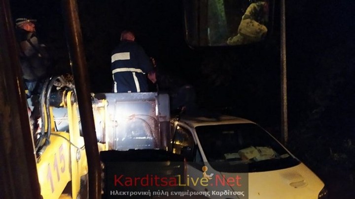 “Ιανός”: Νύχτα αγωνίας στην Καρδίτσα με δύο αγνοούμενους και εγκλωβισμένους – ΒΙΝΤΕΟ