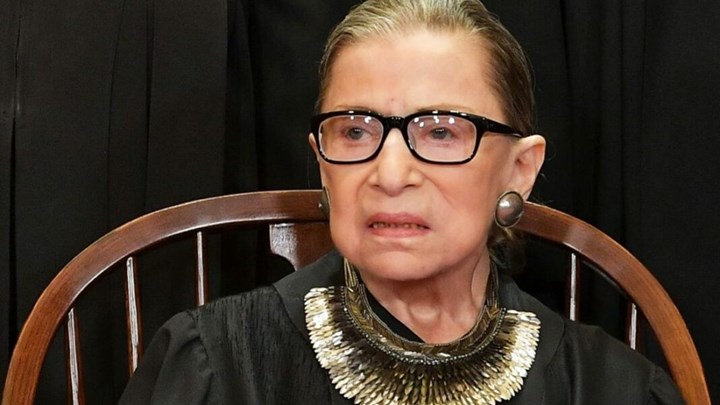 ΗΠΑ: Πέθανε η εμβληματική δικαστής Ρουθ Μπέιντερ Γκίνσμπεργκ – Τι δήλωσε ο Τραμπ – ΒΙΝΤΕΟ