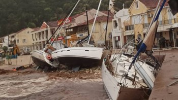 “Ιανός”: Βύθισε δεκάδες σκάφη στην Κεφαλονιά