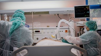 SOS από την ΠΟΕΔΗΝ: Γεμίζουν επικίνδυνα οι ΜΕΘ – Τι δείχνουν τα στοιχεία για την Αττική