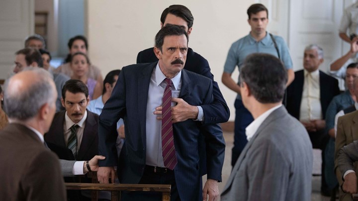 Άγριες Μέλισσες: Ο Δούκας καταθέτει στη δίκη της Ελένης – Αποφασίζει να παίξει τον κρυμμένο του άσο