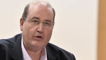 Κορονοϊός – Φίλης στον Realfm 97,8: Αραίωση δεν βλέπουμε ούτε στις συγκοινωνίες ούτε στα σχολεία