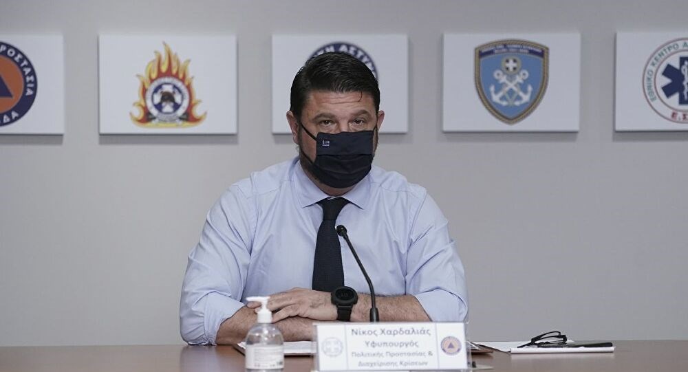 Κορονοϊός: Ποιος λοιμωξιολόγος θα είναι μαζί με τον Χαρδαλιά στη σημερινή ενημέρωση