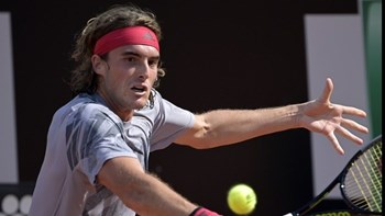 Στέφανος Τσιτσιπάς: Προκρίθηκε στα ημιτελικά του τουρνουά του Αμβούργου