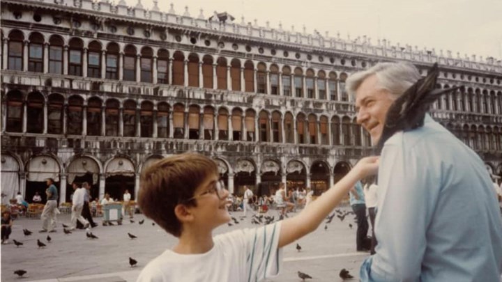 Η συγκινητική ανάρτηση του Κώστα Μπακογιάννη για τον πατέρα του – ΦΩΤΟ