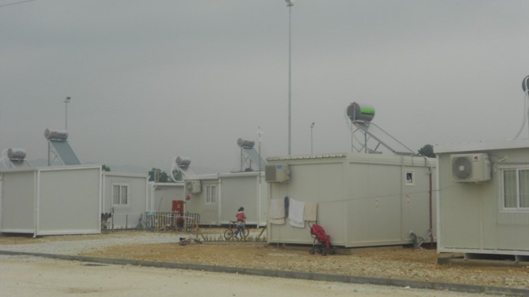 Σε καραντίνα οι δομές φιλοξενίας σε Θήβα-Σέρρες – Μεταφέρθηκαν όλα τα ασυνόδευτα από τα νησιά