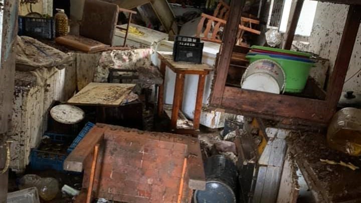 Η κακοκαιρία “χτύπησε” την Αιτωλοακαρνανία: Πλημμύρισαν σπίτια, προβλήματα από κατολισθήσεις