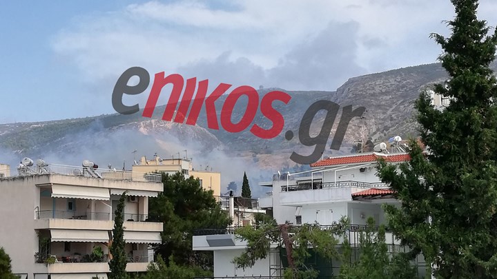Νέες εικόνες από τη φωτιά στον Βύρωνα – Στο σημείο ο Χαρδαλιάς – ΦΩΤΟ – ΒΙΝΤΕΟ αναγνωστών