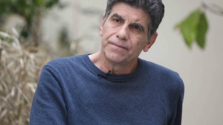 Bomb: Ο Μπέζος θα γίνει “Οθέλλος” σε σκηνοθεσία του Χειλάκη