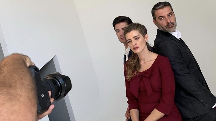 “Εισβολή” Μπισμπίκη στις “Άγριες Μέλισσες” – Πρώτο κλικ με Κίτσου-Γκοτσόπουλο