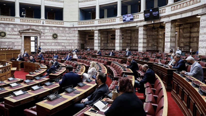 Βουλή: “Πάγωσε” το μνημόνιο κατανόησης με το Αζερμπαϊτζάν
