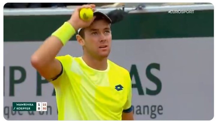 Παρίσι: “Πάγωσε” το Ρολάν Γκαρός τη στιγμή του κρότου – Η αντίδραση των παικτών – ΒΙΝΤΕΟ