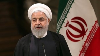 Χασάν Ροχανί: Οι “απάνθρωπες” κυρώσεις των ΗΠΑ δεν θα λυγίσουν το “μεγάλο ιρανικό έθνος”