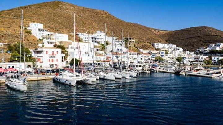 Κορονοϊός: Έκτακτα μέτρα στην Κύθνο – Μάσκες παντού, “τέλος” πάρτι, λιτανείες