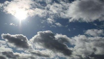 Καιρός: Νεφώσεις και τοπικές βροχές σήμερα – Αναλυτικά η πρόγνωση