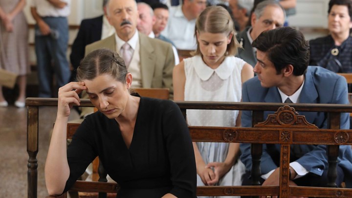 Άγριες Μέλισσες: Προ των πυλών η σύλληψη του Δούκα – Το ύπουλο σχέδιο της Μυρσίνης κατά της Ελένης