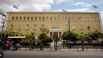 Κορονοϊός: Κατέληξε 61χρονη στο “Αλεξάνδρα”