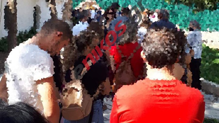 Κορονοϊός: Οι αποστάσεις και οι μάσκες πήγαν περίπατο στον Άγιο Εφραίμ – ΦΩΤΟ αναγνώστη