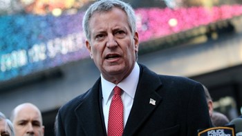 Κορονοϊός-ΗΠΑ: Έτοιμος για επαναφορά μέτρων lockdown σε συνοικίες της Νέας Υόρκης ο δήμαρχος