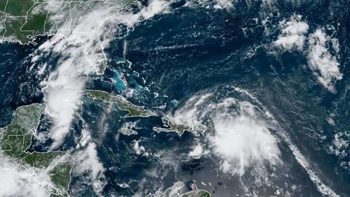 Κυκλώνες: “Βαφτίσια” α λα ελληνικά – Γιατί επιστρατεύεται το ελληνικό αλφάβητο για τα ονόματα